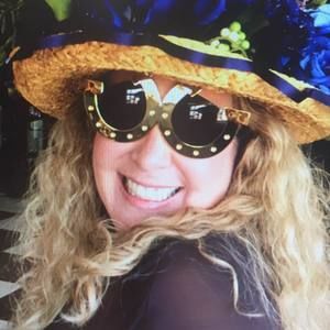 Meet your Posher, Chrissy